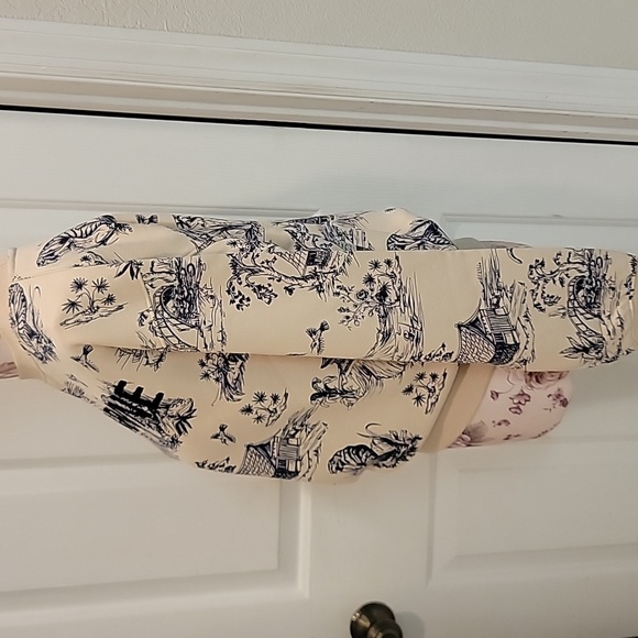 NWOT ELLANDEMM Perisienne Sweatshirt - Picture 10 of 16